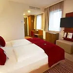 Four Points Flex By Sheraton 호텔 에센