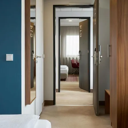 Four Points Flex By Sheraton Hotel 3*